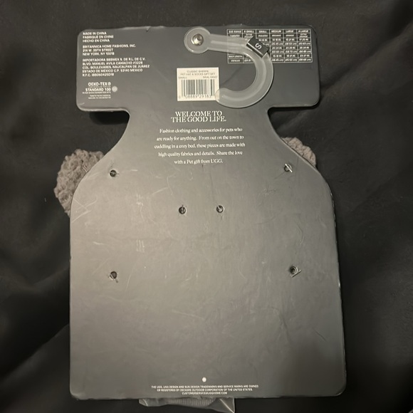 NWT **UGG** Gray Sherpa Pet Hat and Booties Set, Small - Picture 6 of 6